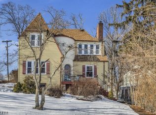 38 Hillside Ave, Newton Town, NJ 07860