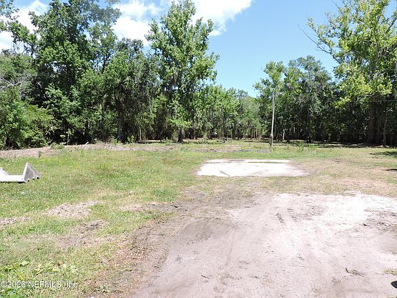 4th image of 3713 CEDAR POINT Road