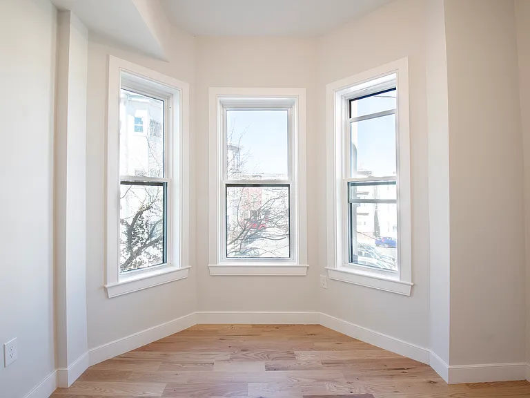275 Webster St #3 — Photo 4