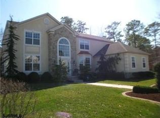 275 Churchill Dr, Egg Harbor Township, NJ 08234