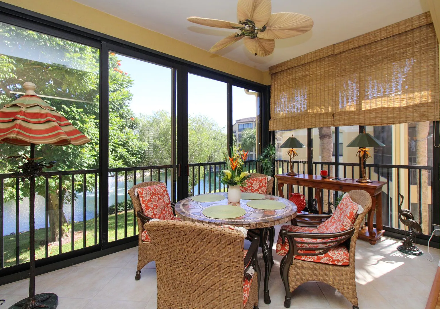 ** The Vineyards Seasonal ** 2 Bed Plus A Den\2 Bath 2nd Floor Coach Home Ready For You ** Vacati... — Photo 1