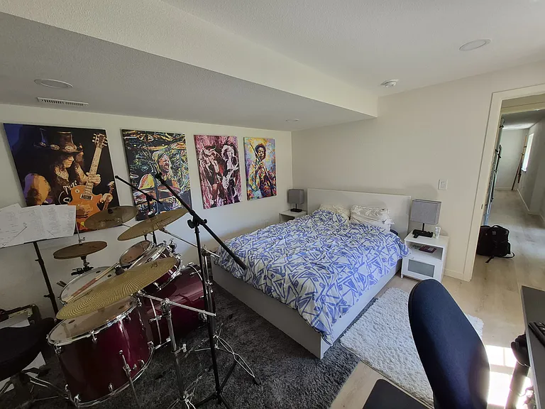 2445 Clayton Cir — Photo 23