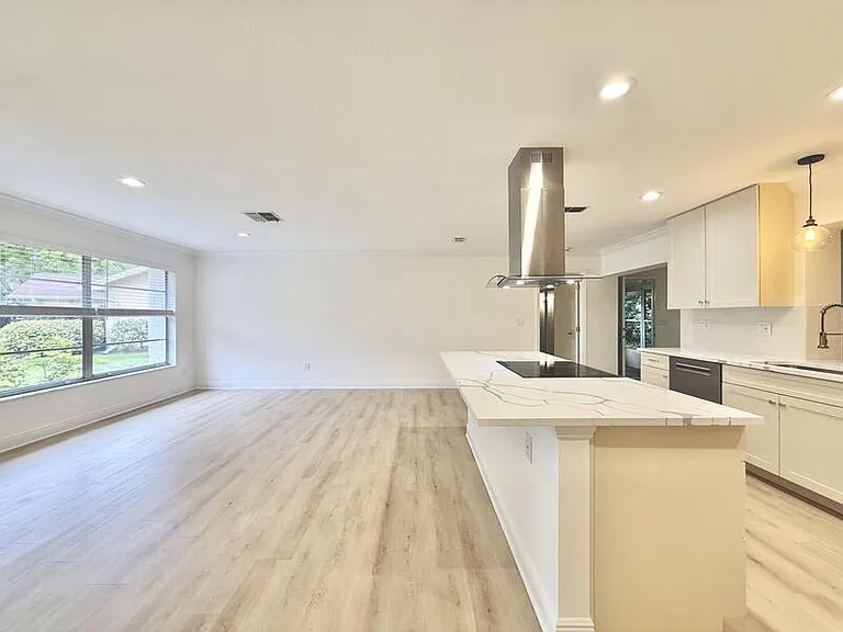 2869 Thistle Ct N — Photo 20