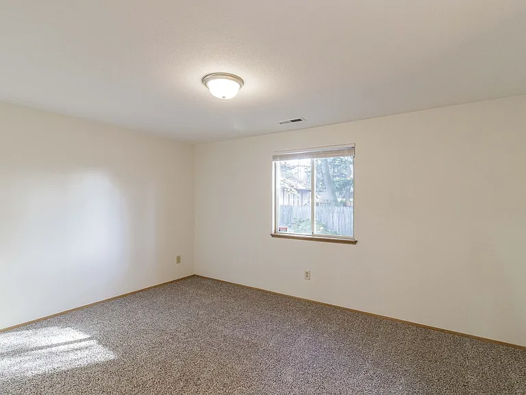 15213 NE 44th St — Photo 23