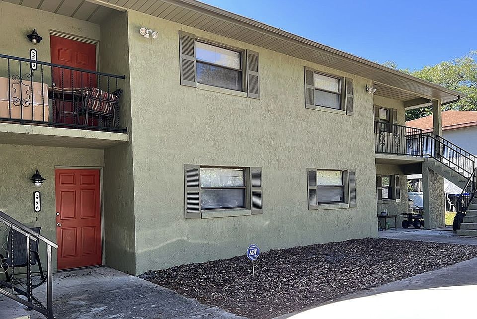 1st image of 2272 Fox Hollow Dr