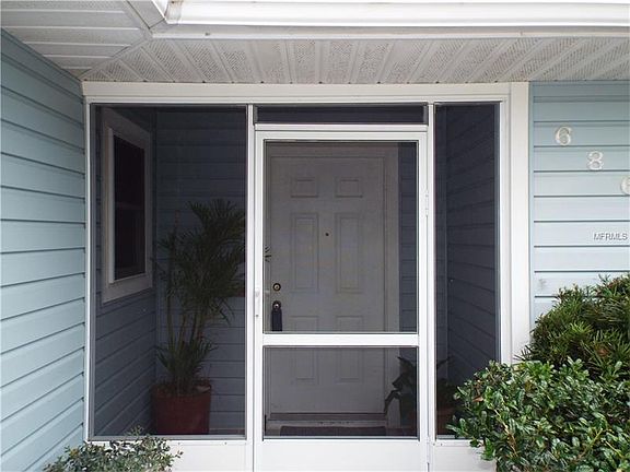 5th image of 686 Stallings Ave