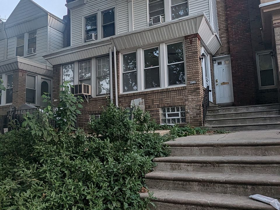 1st image of 4104 Stirling St Floor 1
