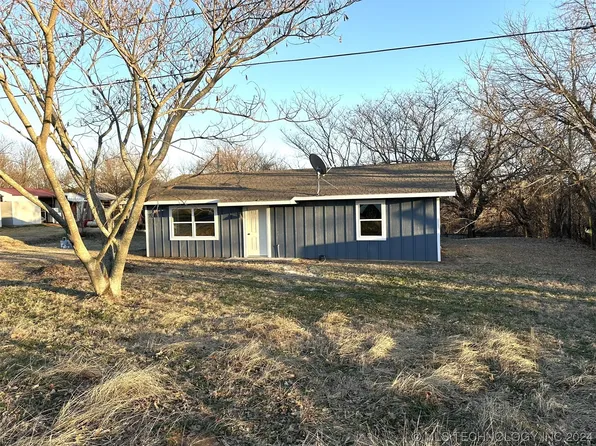 183 S Dickson Dr, Colbert, OK 74733