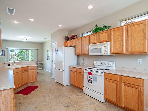 4th image of 19115 N Alameda Dr