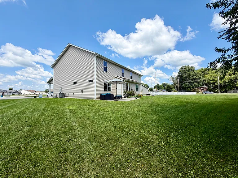 300 Waterwheel Dr — Photo 28