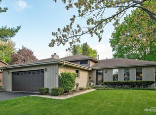 1066 Maple Ln, Batavia, IL 60510