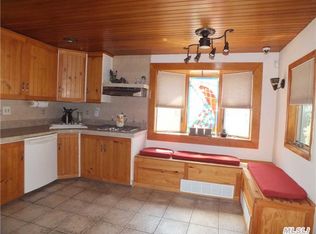 22 Johnson Pl, Baldwin, NY