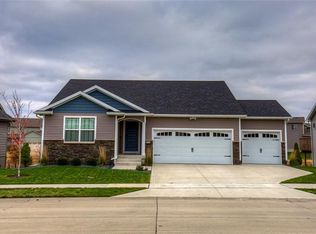 612 SE 15th St, Grimes, IA 50111