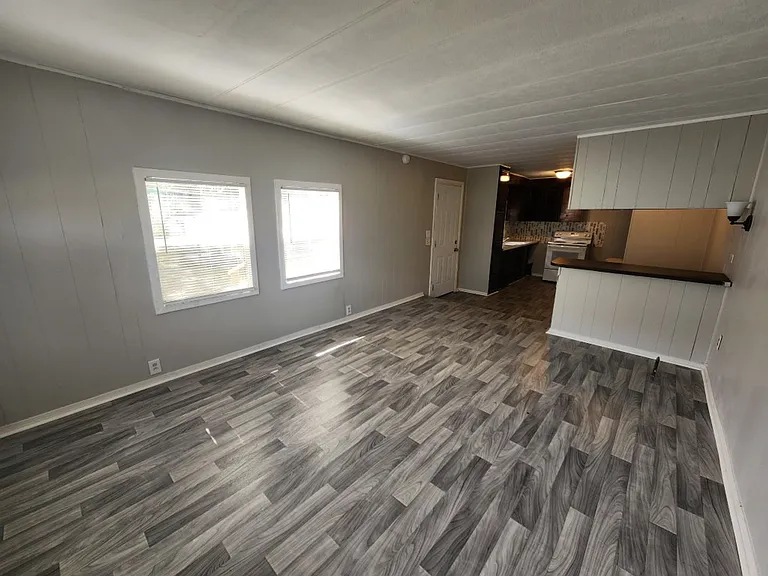 14803 Bakers Ln — Photo 3