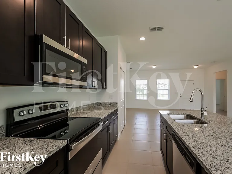 318 Aster Ct — Photo 7