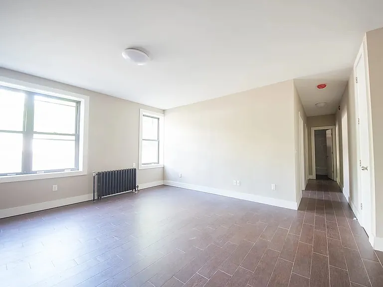 213 Wainwright St #303A — Photo 2