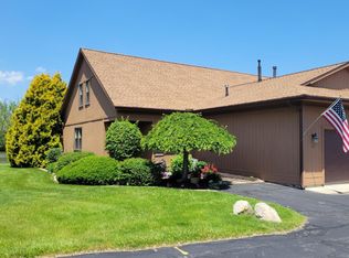 50 N Harbors End Dr, Port Clinton, OH
