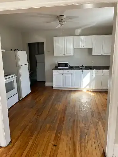 4 bed, 2.0 bath, $3,000 — Photo 4