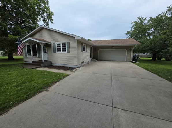 611 E 7th St, Rock Falls, IL 61071