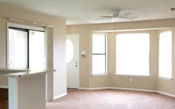 5th image of 6338 Cambridge Dr APT 1