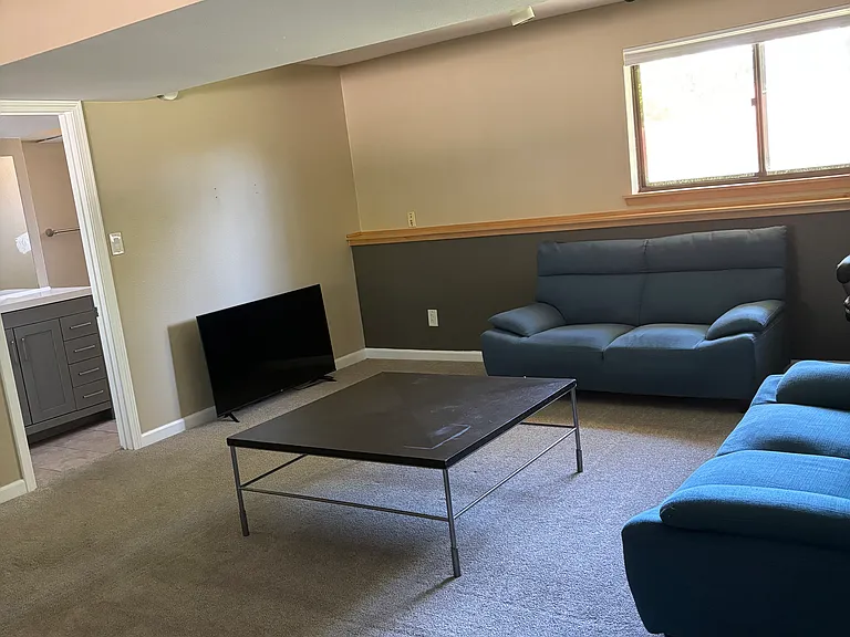 187 Olympus Cir — Photo 5