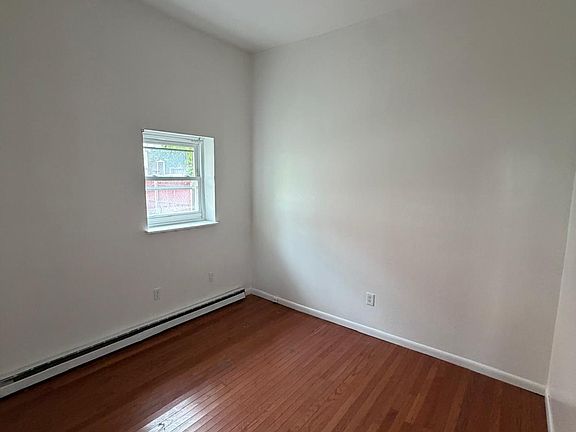 4th image of 643 Fulton St #106A