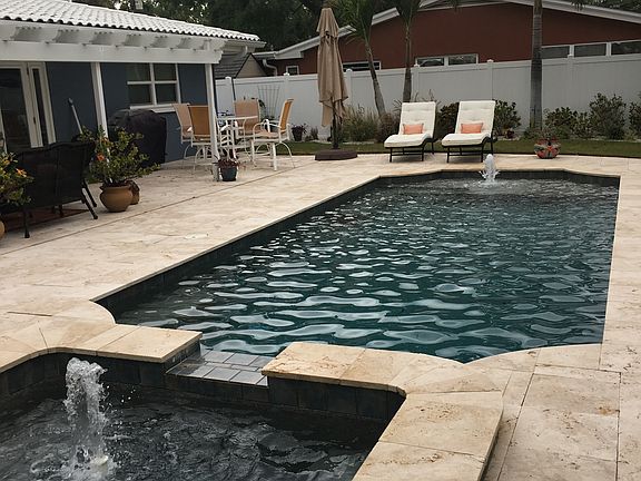 5th image of 2481 Baywood Dr W