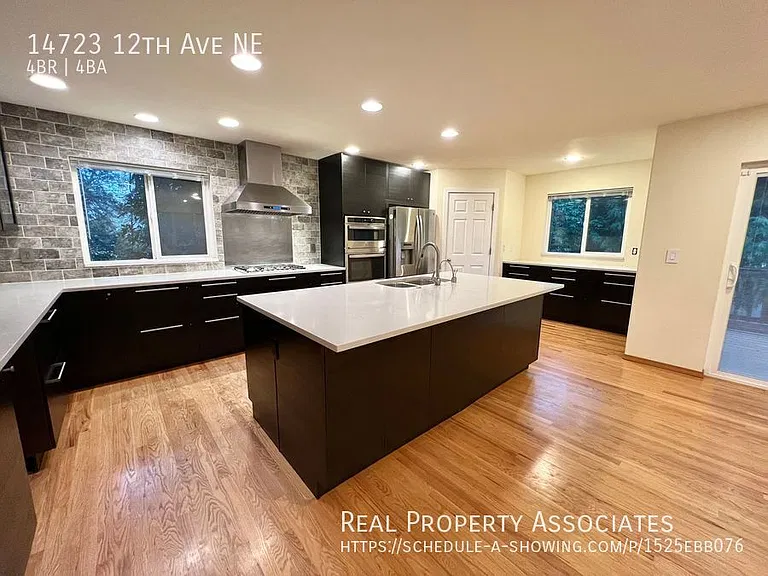 14723 12th Ave NE — Photo 2
