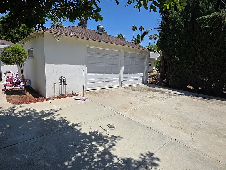 3524 Bandini Ave — Photo 39