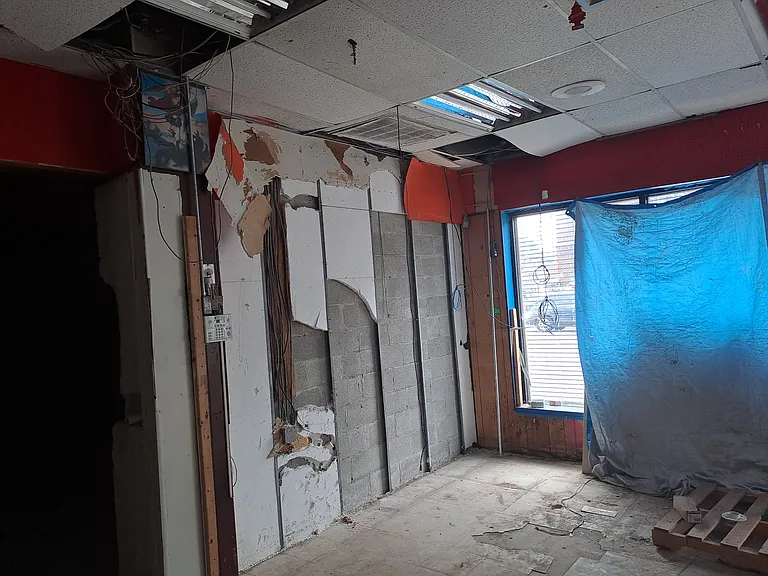 885 Albany Ave #A — Photo 4
