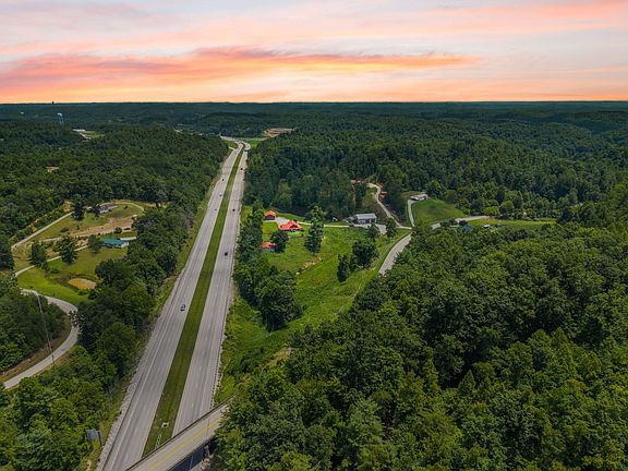 3rd image of 3192 State Highway 15 N