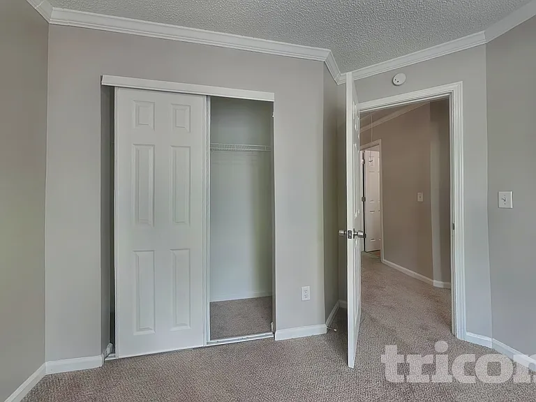 5412 Village Rdg — Photo 10
