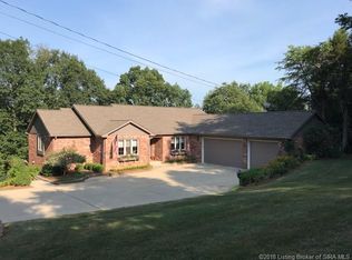829 E Water St, Paoli, IN 47454