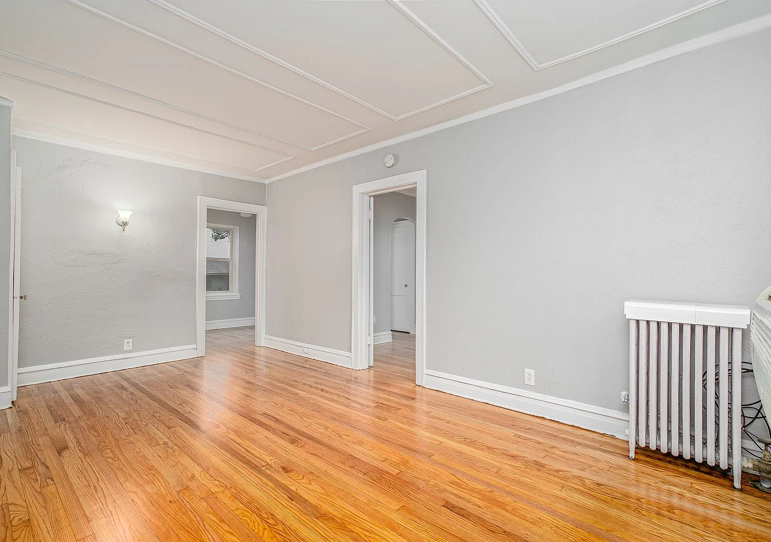 428-432 Park Blvd Apartments — Photo 4