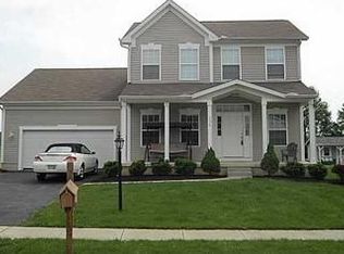 156 Mohican Ln, Pataskala, OH