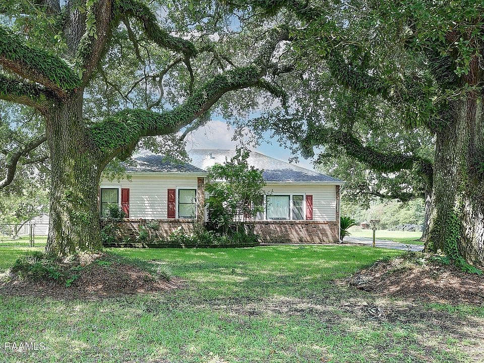 2907 Main St, Jeanerette, LA 70544 Zillow