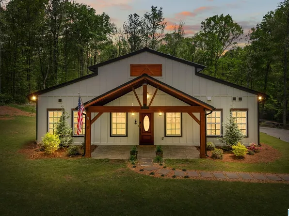10936 Bear Creek Rd, Sterrett, AL 35147