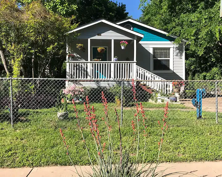 1804 Holly St — Photo 1