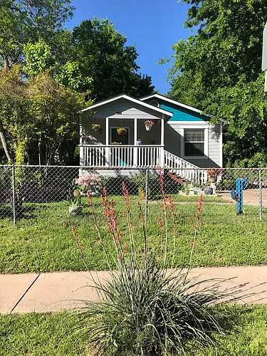 1804 Holly St Photo 1