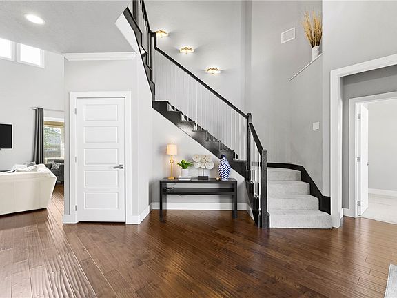 3rd image of 4316 Toddington Ln