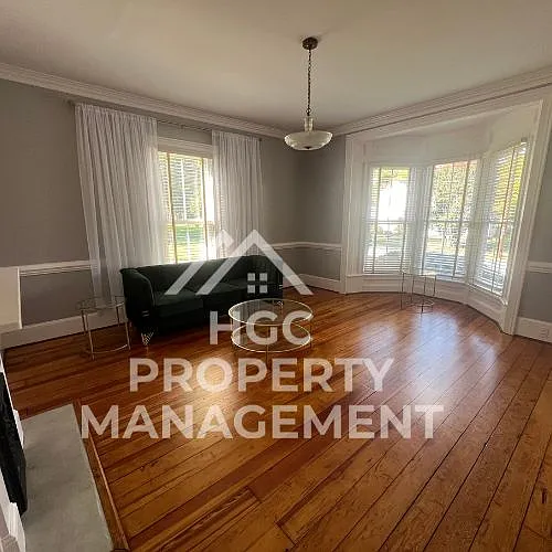527 Patrick St — Photo 15