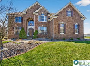 7505 Cedar Rd, Macungie, PA 18062