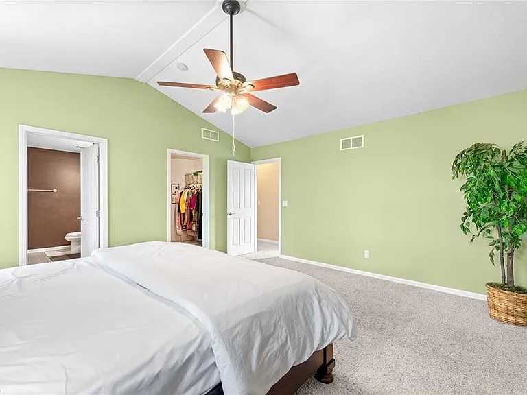73 Quartz Ave — Photo 24