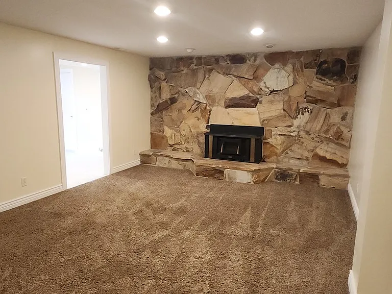 2779 Summerwood Dr — Photo 5