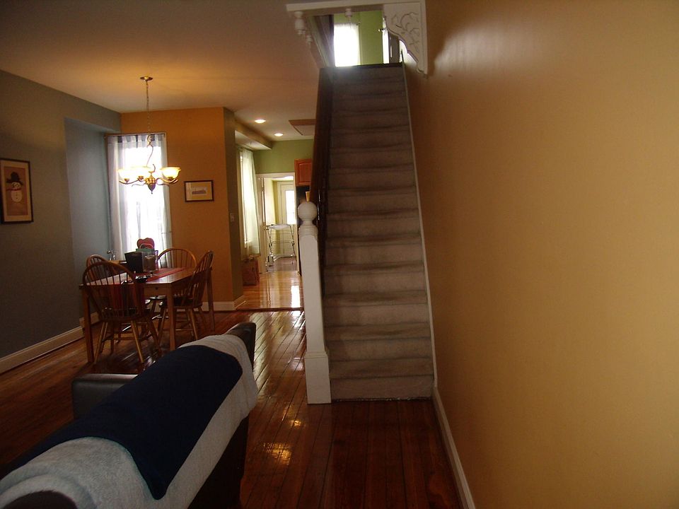 1st image of 1813 N Lincoln St
