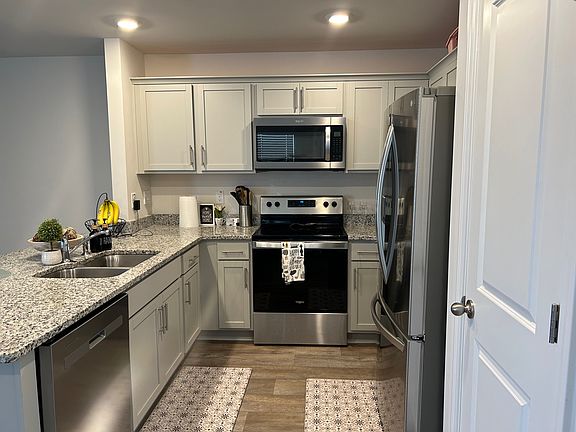 5th image of 141 March Creek Dr #141