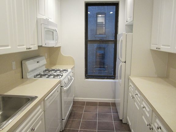 5th image of 515 W 122nd St #5