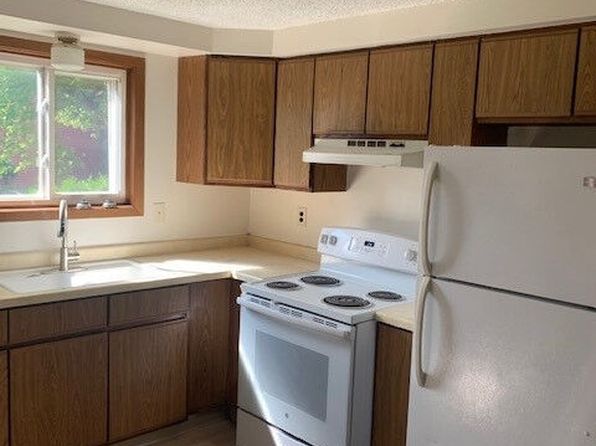 Pine Terrace Apartments, 115 Knoll Rd #3B, Walworth, WI 53184
