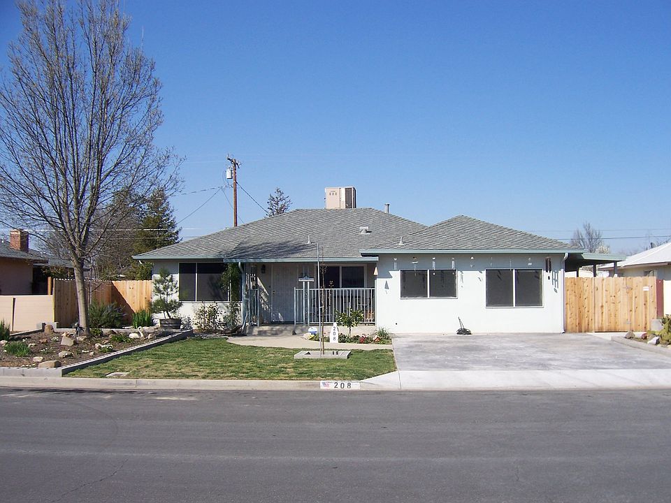 1st image of 208 E Colonial Dr