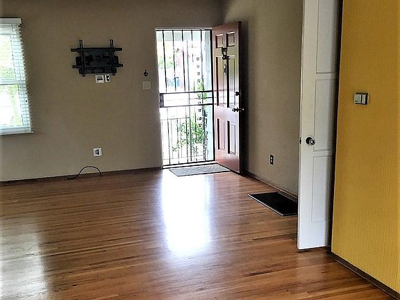 3rd image of 3447 Arthur Ave
